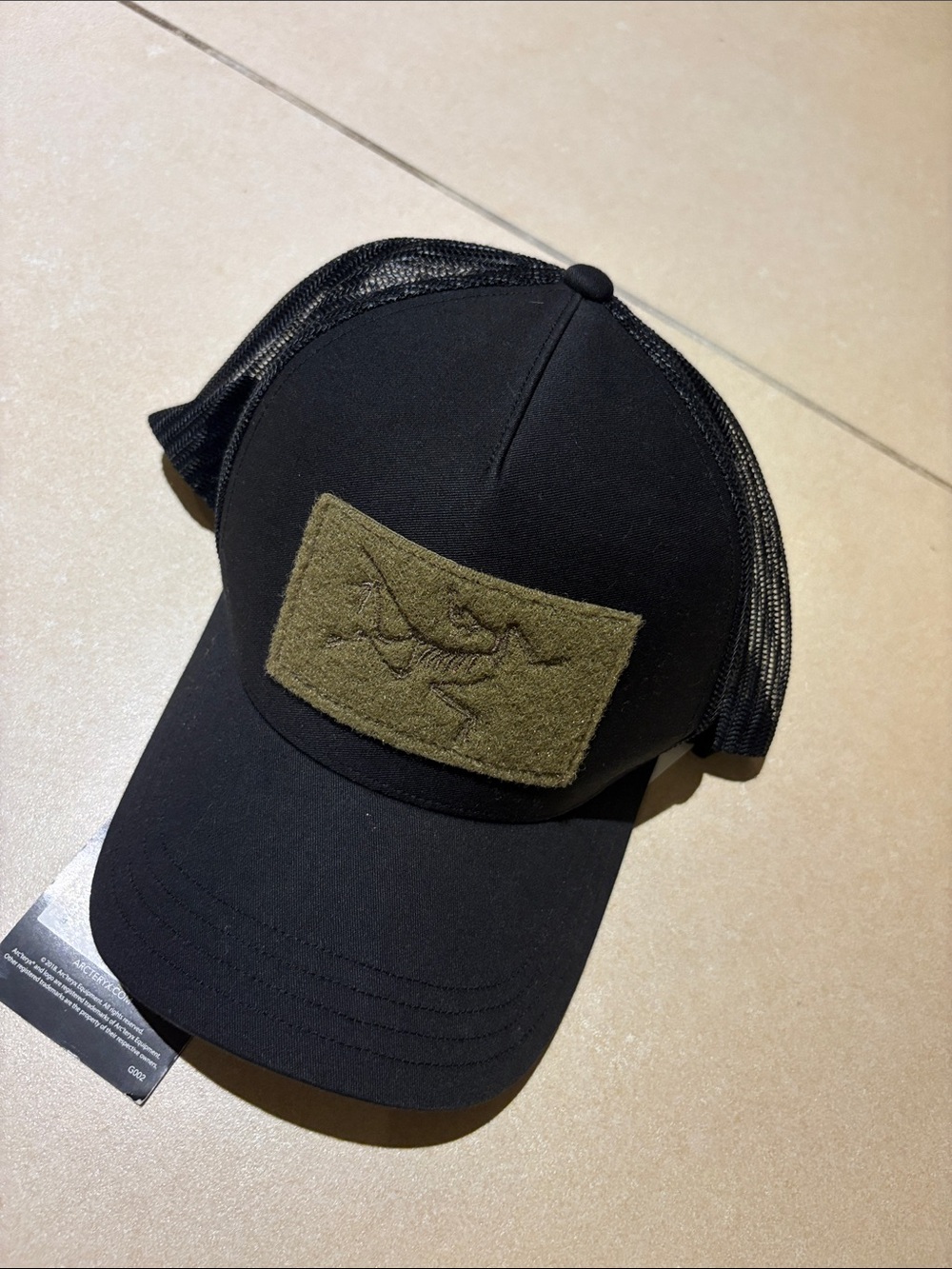 Arcteryx LEAF Black Marketing Curved Brim Trucker Cap TAN velcro embroidered.NEW - Picture 16 of 16